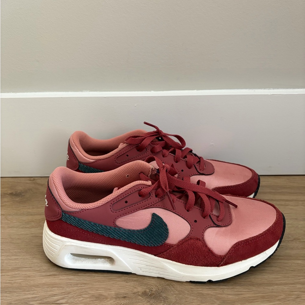Nike Air Max Suede Maroon